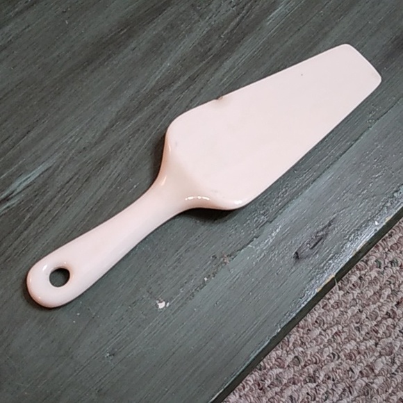 Porcelain Pie Server - Picture 4 of 5